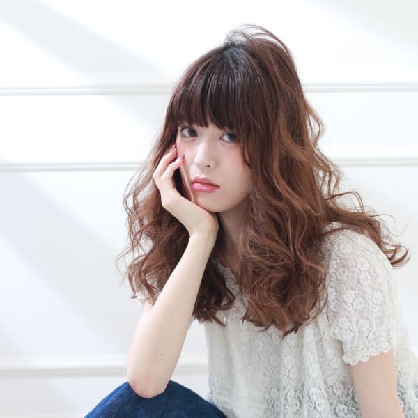 【ナチュラルに可愛く】上質なエクステで、自然に馴染む◎好みに合わせ、編み込みとシールの2タイプご用意|Factory5