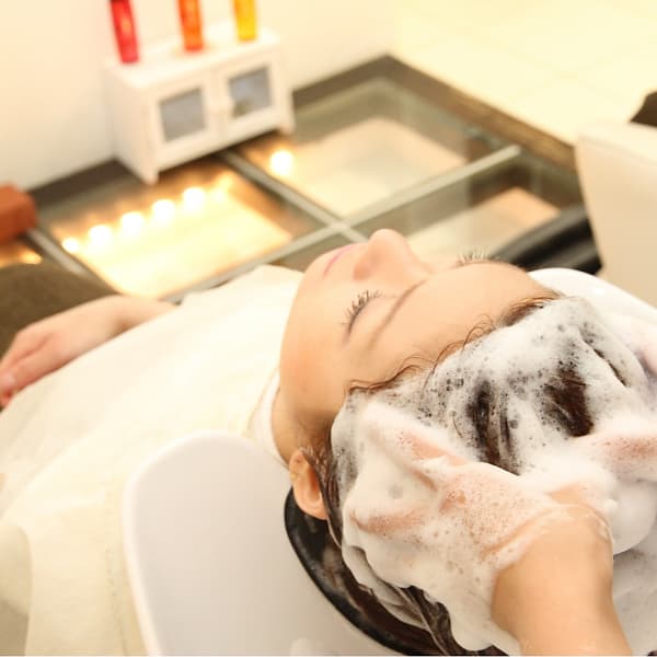 半個室での洗練されたマッサージ技術と安心できるカウンセリングで癒しヘッドスパを!大人女子に人気!!|Stilla smooth