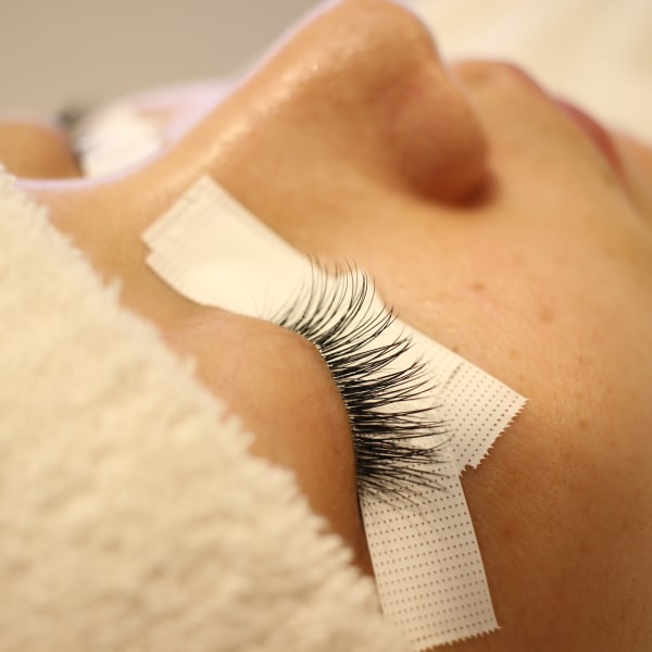 ☆海外のサロンからも講師依頼がくるほど、経験豊富でムラのない安定した確かな技術☆|50代からの髪と頭皮を美しくする美容室Authen