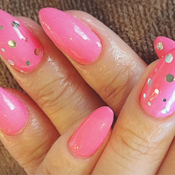 ピンクネイル|Bar-Bee-Nail
