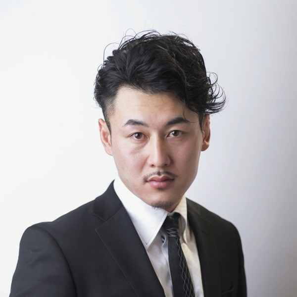 【男性歓迎】ON/OFF、2パターンでキマる幅広いSTYLEに対応《メンズカット+眉カット¥4950|Hair salon Attirer