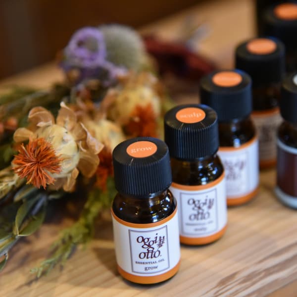 髪のパサつき、頭皮の臭い、抜け毛、毛髪が細くなったり、、そんなお悩みはヘッドスパで頭皮のケアを|Reposer