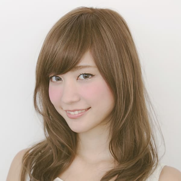 肌色まで綺麗にみせる髪色に☆|Ridicule