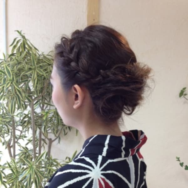 ヘアスタイルチェンジ＆リフレッシュして、ゆったりとしたひと時を。|connacht