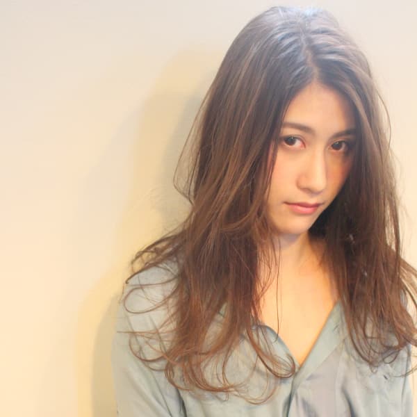 カラーの種類も豊富！赤みを消すTHROWカラー、3Dカラーなどカラーも豊富。トリートメントも最高級|JILL Hair Design NAMBA