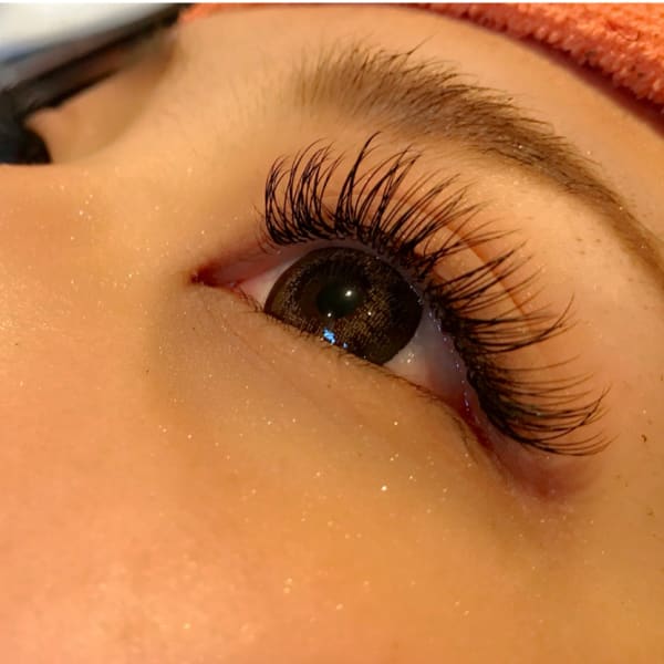 オーダーメイドのデザインで「なりたい」目元を実現へ♪|ネイル＆アイビューティー オーブ