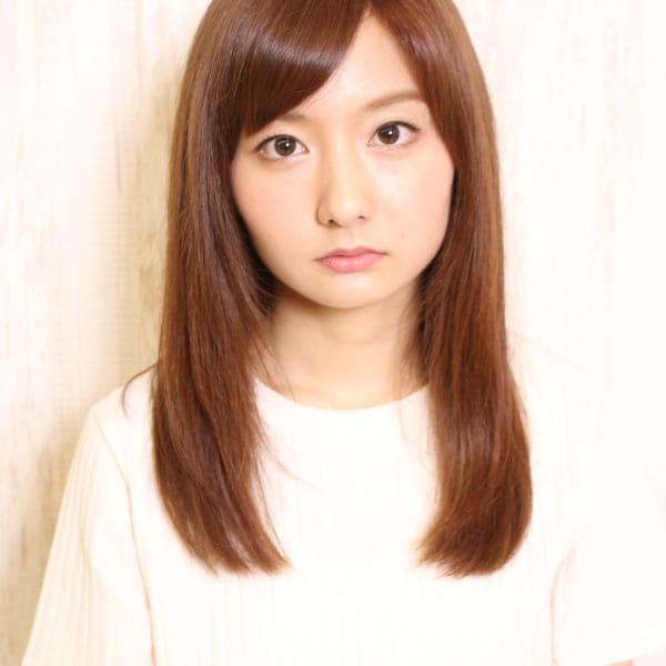 カット+ストレート+トリートメント ¥20900|Salut by IZA