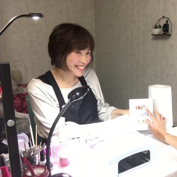 親切丁寧なカウンセリングで爪の悩みやデザインなど的確に相談応じます! |nailsalonプリンセス