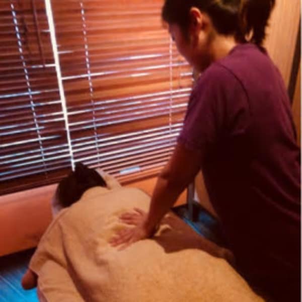 どんなコリにも対応可能！マッサージ通が通う隠れ家サロン|指ラックス渋谷東口店