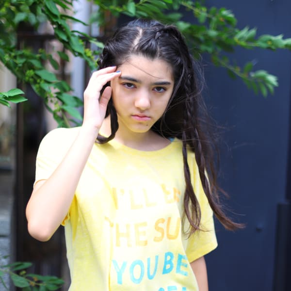 特殊なトリートメント剤がふんだんに使用されたケア系ストレートボリュームダウンに最適です。|KAZE 代官山