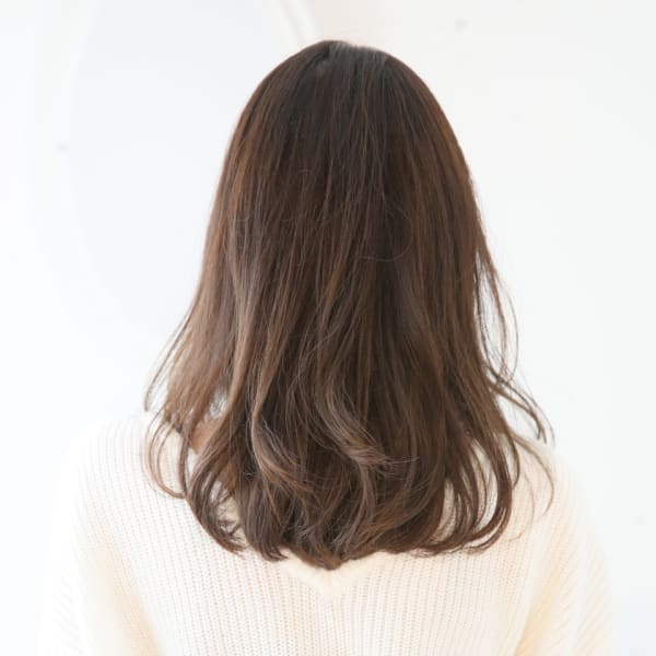 白髪が気になってきた方やこれから白髪染めを検討されている方にオススメ!|RISE HAIR BRAND