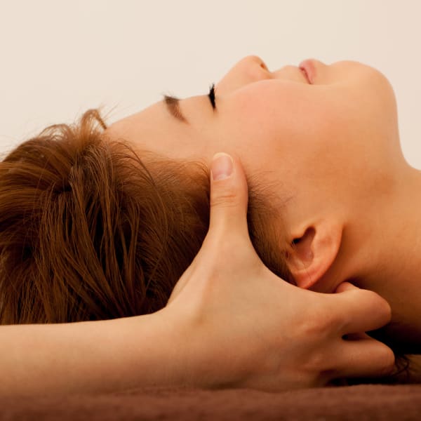 10分で眠りに落ちる「極上ヘッドスパ」☆リピーター続出!!眼精疲労・頭痛でお悩みの方、必見!!|頭痛専門ヘッドスパ ぐーすか 北24条店