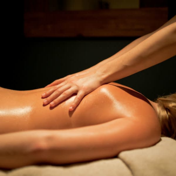 毎日頑張っている方に・・☆【全身ケア☆アロマオイルトリートメント】おすすめ♪|Organic Salon Butterfly Wax