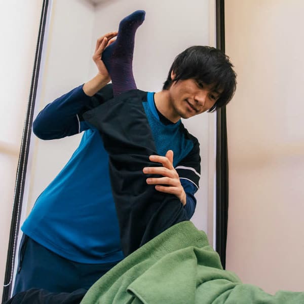 寝ているだけで◎パートナーストレッチで筋肉をしっかり伸ばす☆|加圧トレーニング専門スタジオ ミュー成増