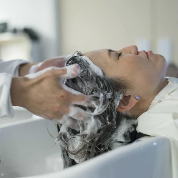 オージュアのヘッドスパで、頭皮ケアと血行促進、極上のリラクゼーションを体験！|Laraca