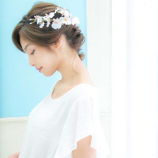 アップ=様々なシーンにアナタを彩るアップスタイル。日本で有数のアップ講師在籍★|Tailwind