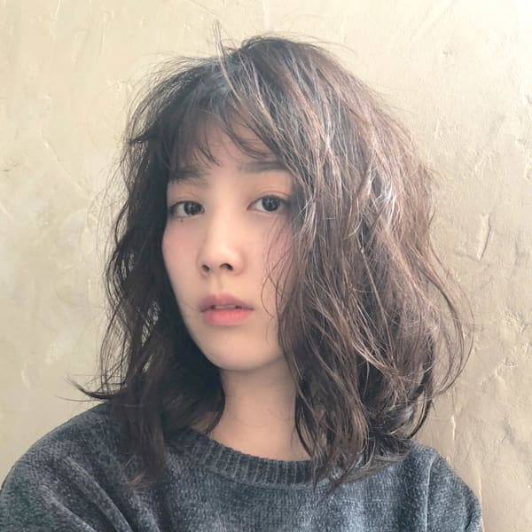 ☆色素薄めの抜群の透明感にブリーチなしで。普段着にもオフィスにもマッチ！色持ちもアップ|Marco