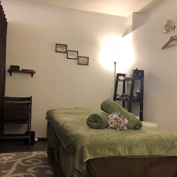 お手頃価格でこだわりのボディケアとアロマトリートメントをご提供♪|アロマ＆ボディケア Le cura