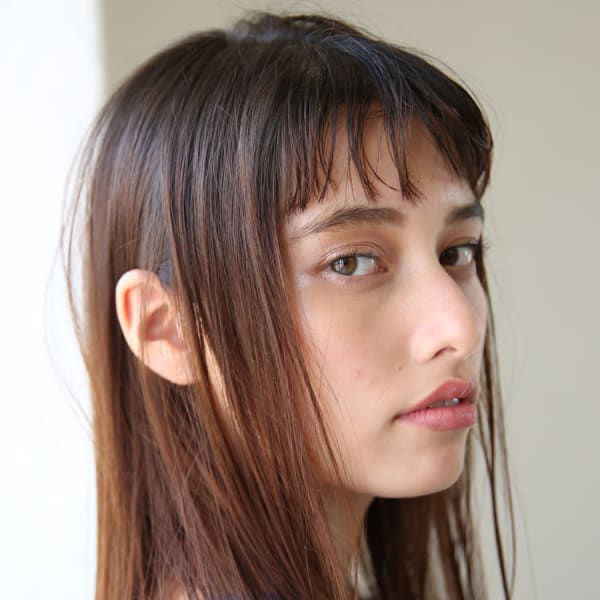 『ダメージレスでつやつやの髪に』化粧品指定の厳選されたよりダメージを抑えた縮毛矯正★|HAIR & MAKE EARTH 長崎浜町店