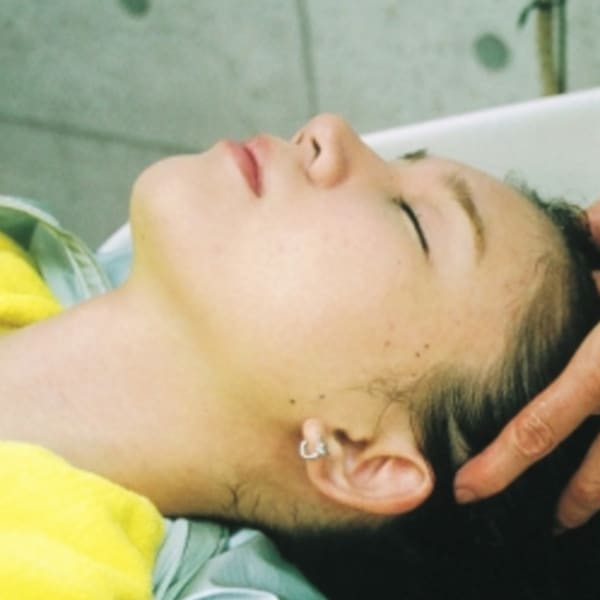 当店83.7%のお客様がオーダー!トリートメントとヘッドスパを融合させて、オゾンで頭皮と髪をケア♪|縮毛矯正専門店 Make's CATTLEYA メイクスカトレア