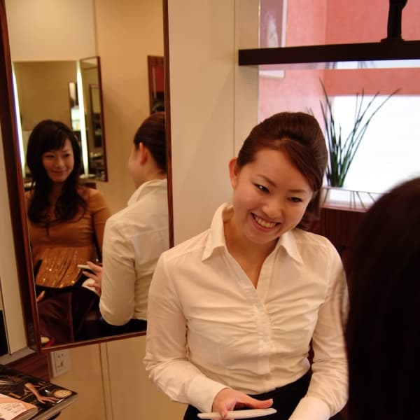 お手元の爪や足元の爪まで一度ですっきりキレイが叶う☆|美容室エステインターナショナル