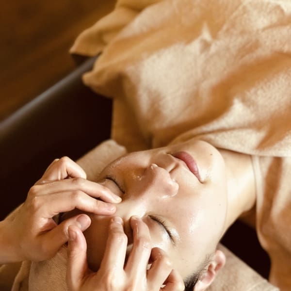 Soleilのオールハンドフェイシャルコース50分6200円⇒5000円|soleil