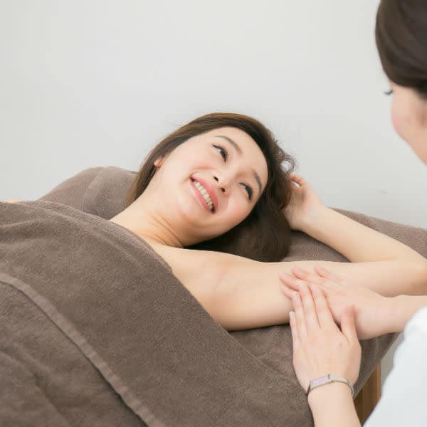 サロンが初めての方も安心☆高技術×スピーディな施術♪忙しい方にも◎短期間でつるすべ肌をGet|脱毛サロン macaron心斎橋店