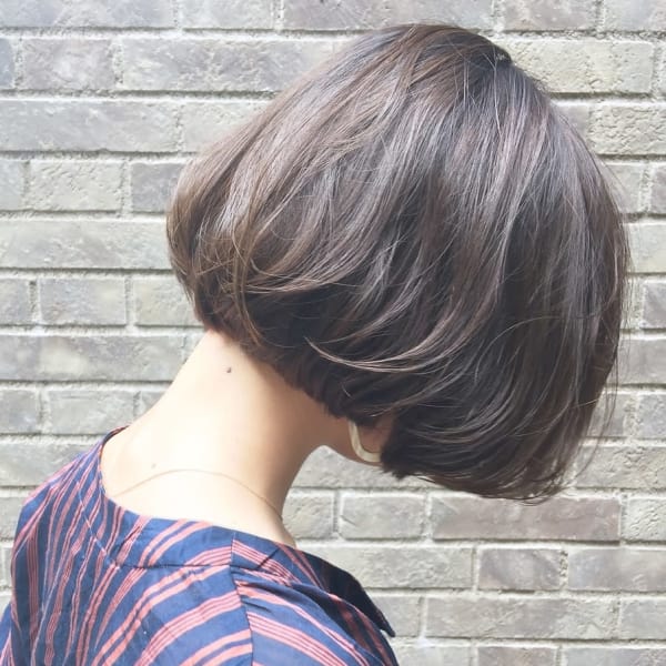 オリジナルのMIXレシピで"明るい白髪染め"を実現！自然なのにオシャレなグレイカラーに♪|CRESCENDO