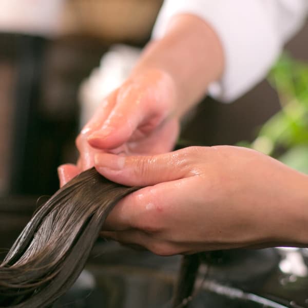 ★トリートメントのこだわり★医療関係者と共同開発、お客様の未来の髪と頭皮を真剣に考えたトリートメント|COVER HAIR bliss【カバーヘア ブリス】北浦和/北浦和西口店