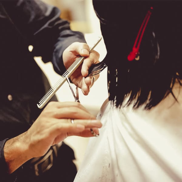 FUSE CUT(ヒューズ カット)でクセを生かしたあなただけのスタイルに!|switch PLUS