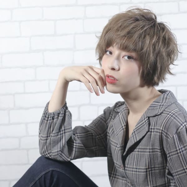 顔周りの似合わせカットが得意なサロン|HAIR MAKE Avalon 橋本店