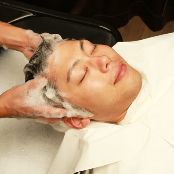 ワンランク上のヘッドスパ|The BARBER High Grooming