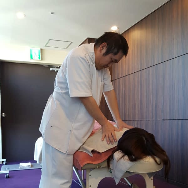 リラクゼーションだけではなく筋肉の奥までしっかりほぐします!骨格調整|リラクゼーションサロン ほっと