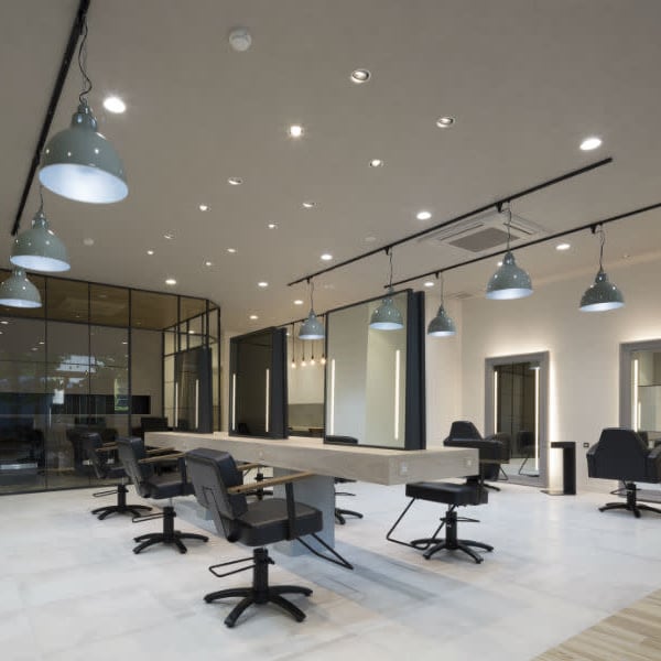 一人ひとりに似合うヘアをご提案!!再現性・もちが良いカットが得意◎|Three.