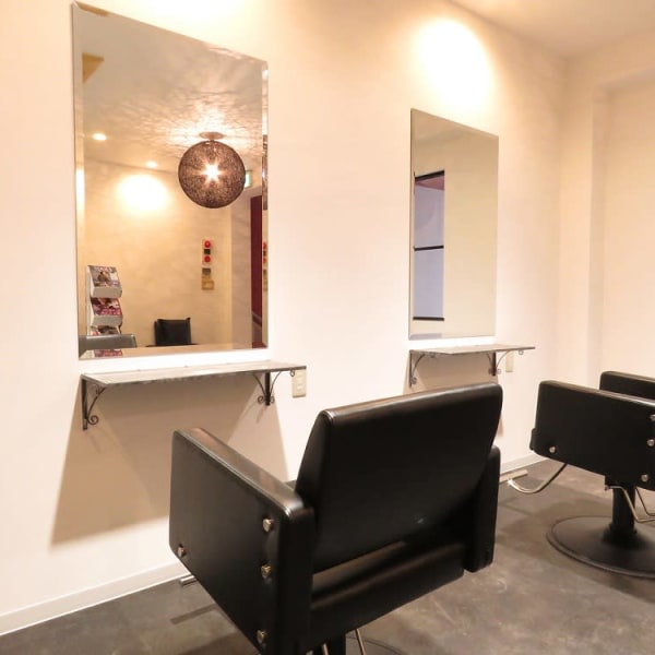 落ち着く空間が大人女性に大人気!3席のみの隠れ家サロン[UNDIX]ハイクオリテイと安心プライス★|UNDIX