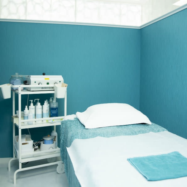 短い毛でも脱毛可能!!保湿成分配合の「シュガーリング脱毛」★|シュガーリング&ブラジリアンワックス 脱毛 Lamina新宿