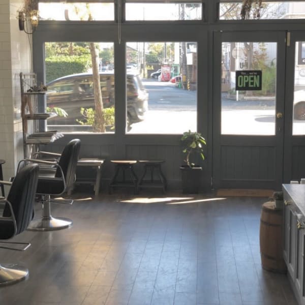 担当スタイリストがお客様一人ひとりを大切に、カウンセリングを行います☆|HAFU