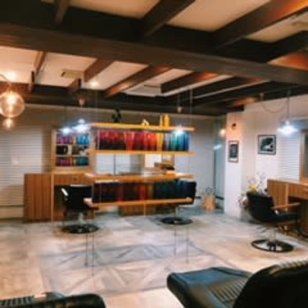 30代40代の大人世代に圧倒的な人気を誇るサロン|GNARLY 大泉学園店