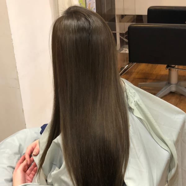 ツヤ感アップの自然な縮毛矯正|Lien hair