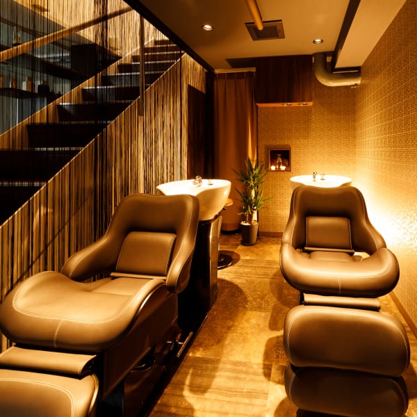 今までにない至福のリラックス時間を…、半個室なので周りを気にすることない空間でしっかりと施術していき|ZELE 蒲田東口