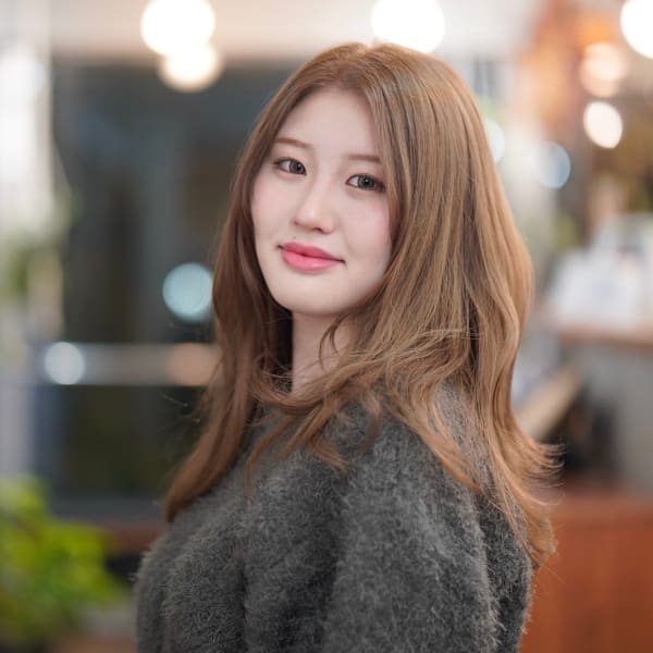 《学生限定　新規のお客様》カットカラー￥9500|Kurtis HAIR SALON