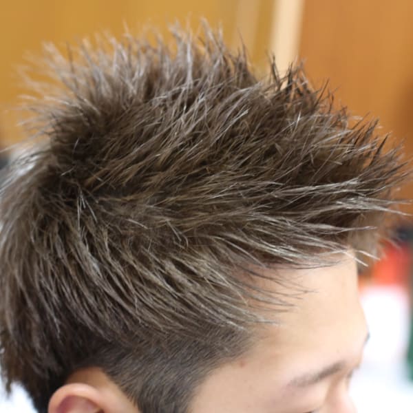 メンズカット】には、シェービングまで含まれているので、ビジネスマンにもおススメのサロンです☆|AND ONE