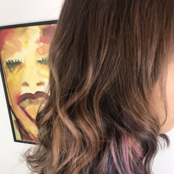 こだわりぬいた薬剤だからこそできる最小限ダメージの持ちのいいデザインカラー|Total Beauty Passion 楠葉店