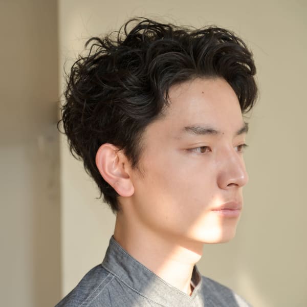 似合わせを意識した、繊細かつ手際のいいカットで、オシャレで男女問わずウケがいい仕上がりに|biace hair salon