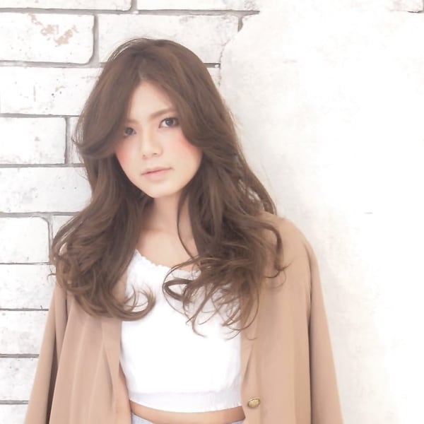 【駅チカ】噂のモテ髪が安心価格で叶う＜カット+ゆるウェーブ+トリートメント￥7800＞|felicita hair-design 緑地公園店