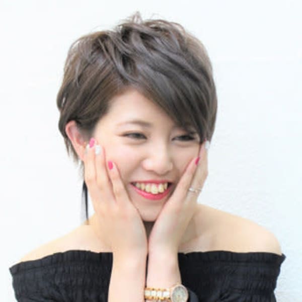 どの角度からもキレイに魅せるスタイル☆髪の悩みを解消する高いカット技術で美人スタイルを叶えてくれる♪|美容室クラフト 佐倉ユーカリが丘店