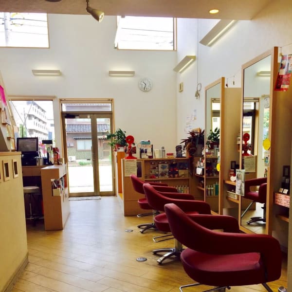 【カット＋カラー・ヘッドスパ】がおすすめ★大型店が苦手な方にも♪ナチュラルな空間で落ちつくサロンです|rencontre