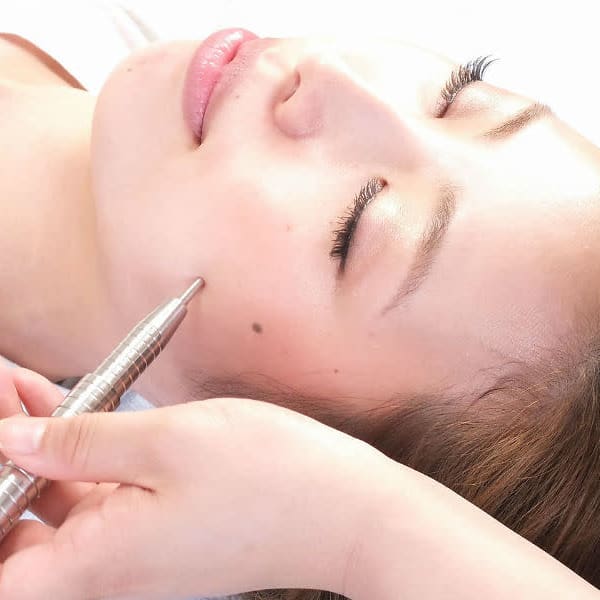痛みの少ない優しい施術なのに、効果は◎目に見えて効果を実感出来る！|PRINCESS