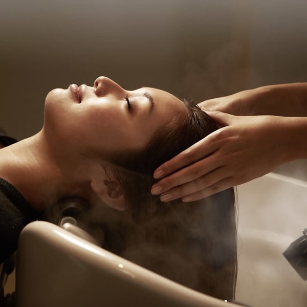 ［半個室でゆったり♪］カット＋極上眠れるヘッドスパ40分がオススメ！！心も頭皮もリフレッシュ♪|NOVEL富沢店