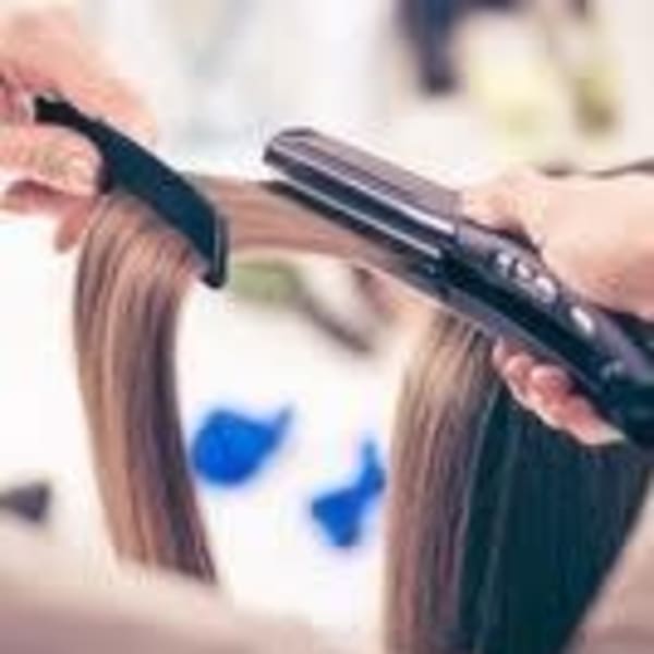 ANOUCHICAでしか体験できない素材美ケア!髪質改善縮毛矯正で感動的な美髪ヘアに!|HAIR HOSPITAL ANOUCHICA